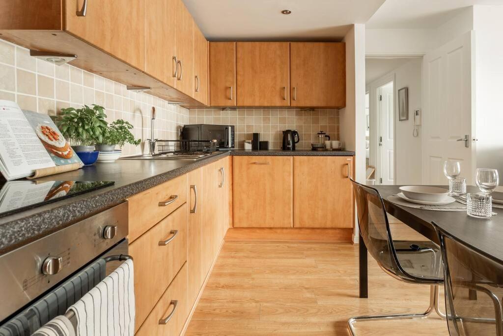 Lux Waterfront 2 Bed Apt, V&A 10Min Walk, St Andrew'S Golf 25Min Drive Дънди Екстериор снимка