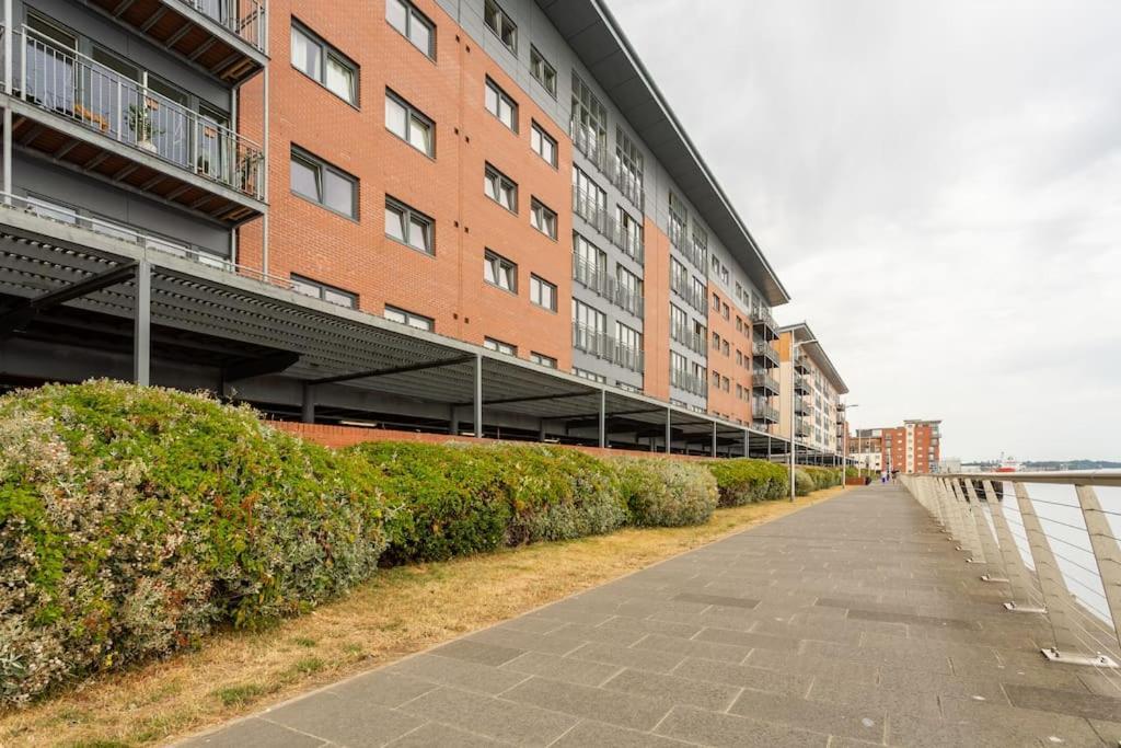 Lux Waterfront 2 Bed Apt, V&A 10Min Walk, St Andrew'S Golf 25Min Drive Дънди Екстериор снимка