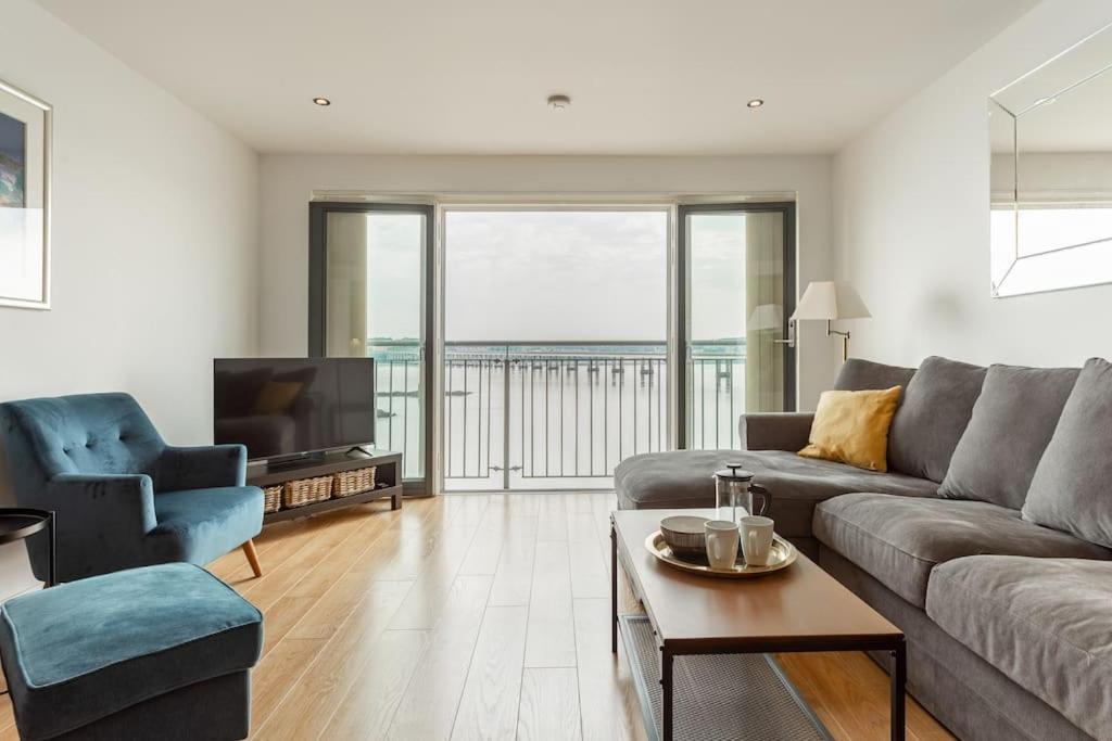 Lux Waterfront 2 Bed Apt, V&A 10Min Walk, St Andrew'S Golf 25Min Drive Дънди Екстериор снимка